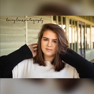 Meet your Posher, Alexis